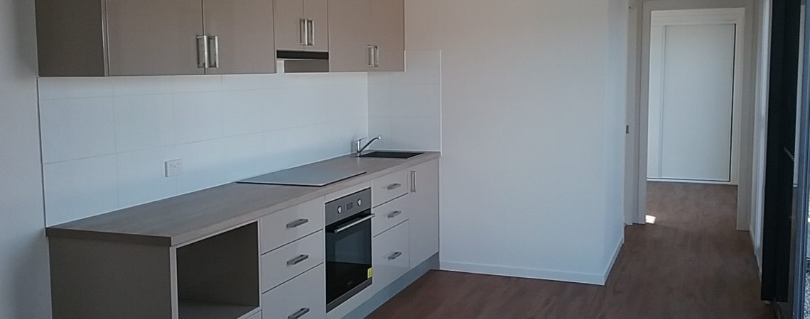 12m x 3.0 One Bedroom, One Bathroom, Fully Functional Kitchen